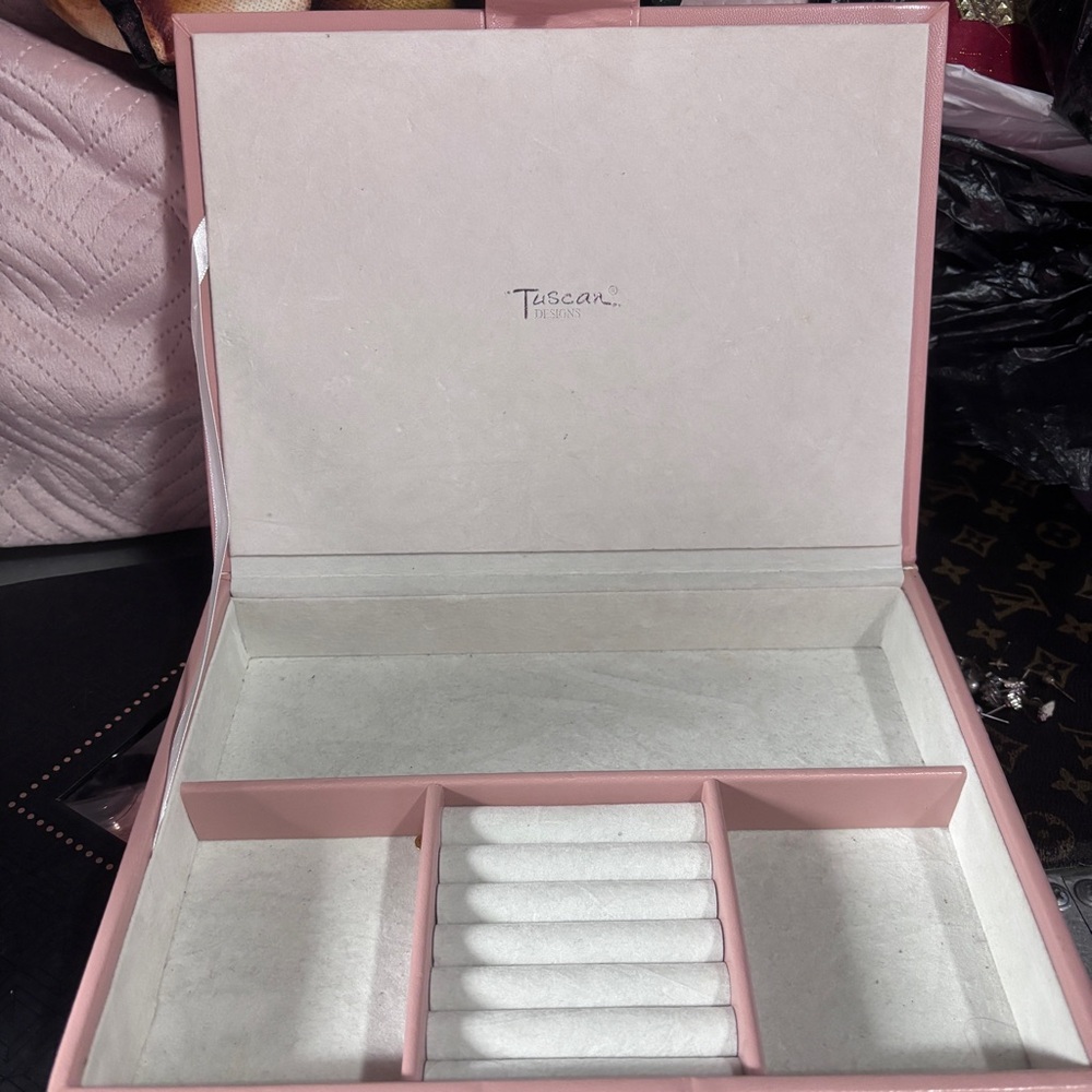 Tuscan Pink Jewelry Box with Ring Rolls